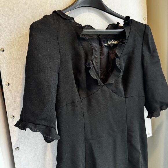 Women’s Size 4 Black Polyester Dress - Ruffled V-Neck, Slit & Sleeve, Back Zip - Picture 2 of 9